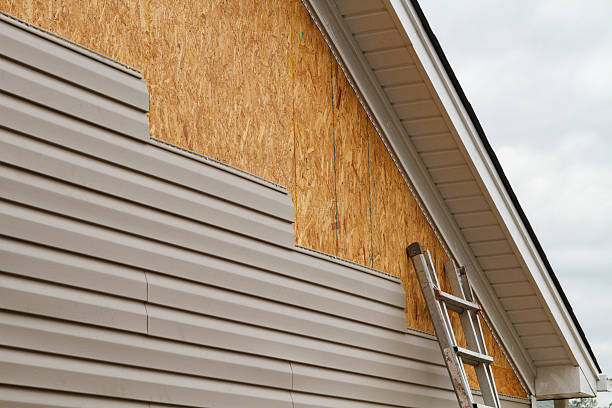 24/7 Emergency Storm Damage Siding Repair experts in East Springfield, PA